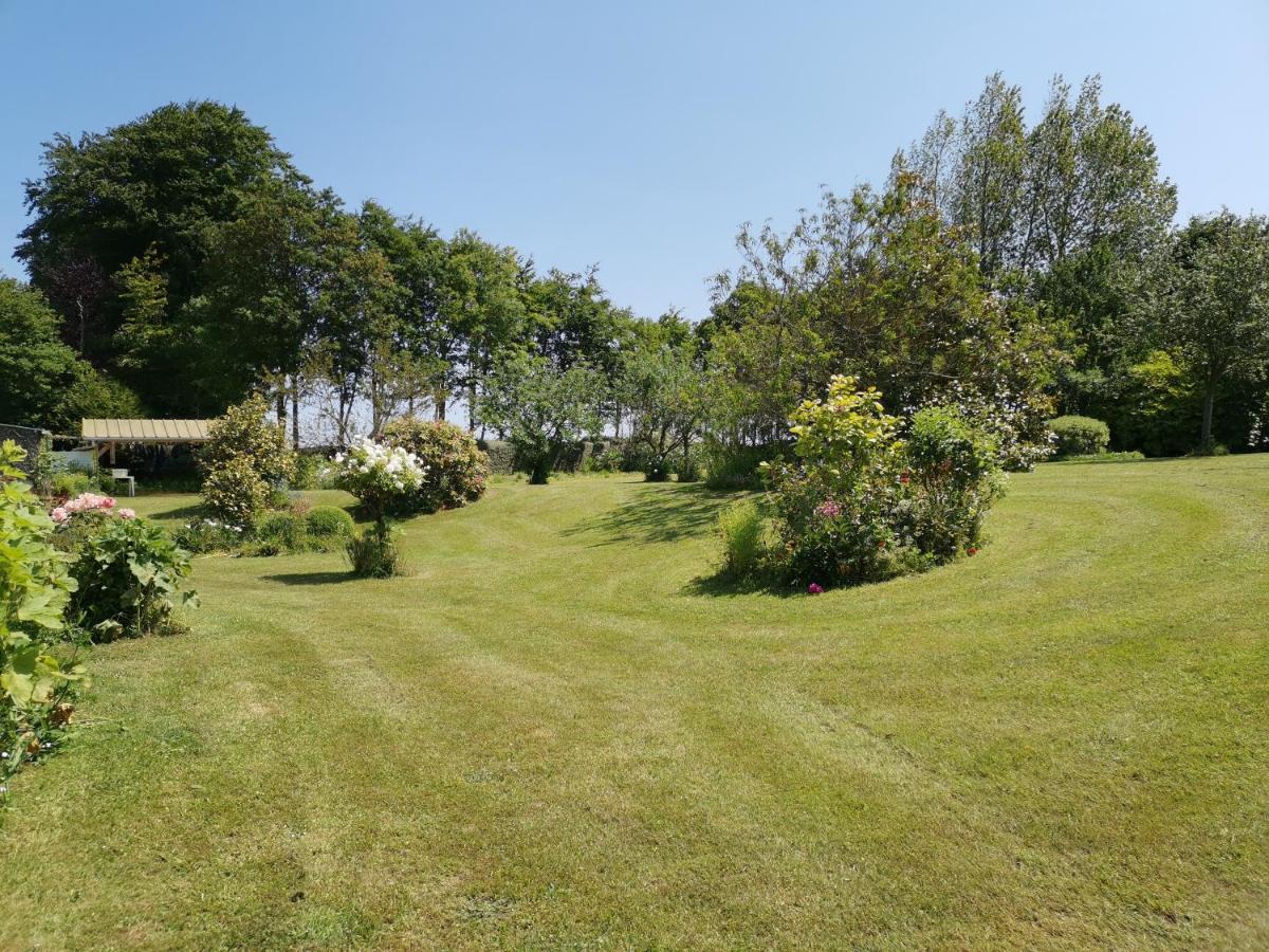 Le Manege Gite Le Phare Hotel Sainte-Marie-au-Bosc Exterior photo